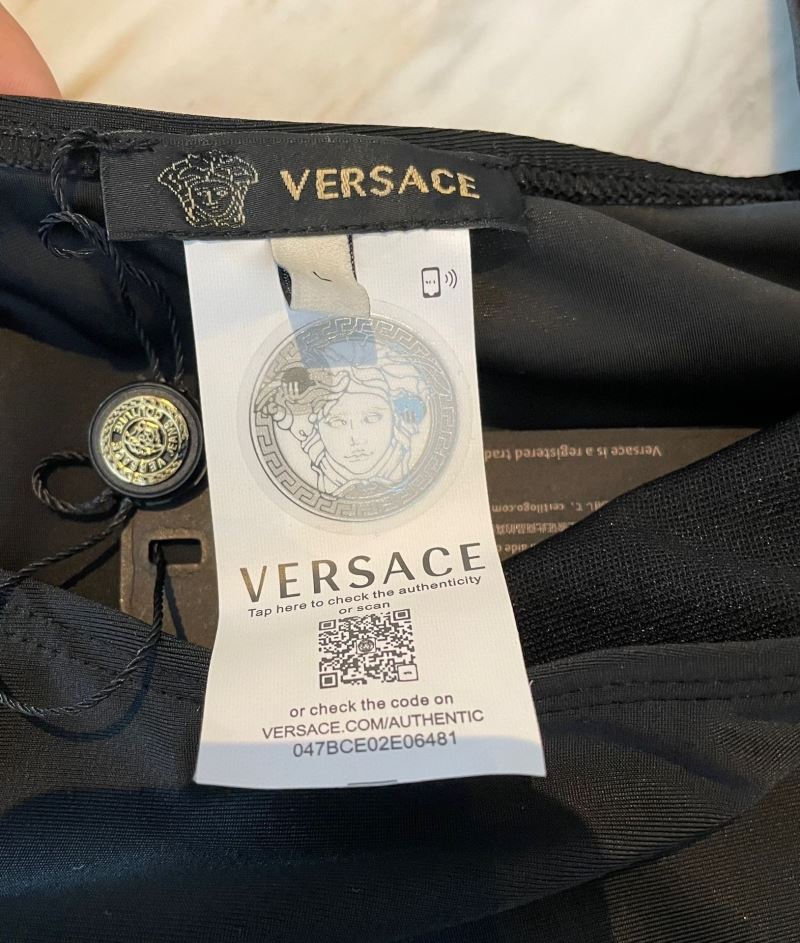 VERSACE